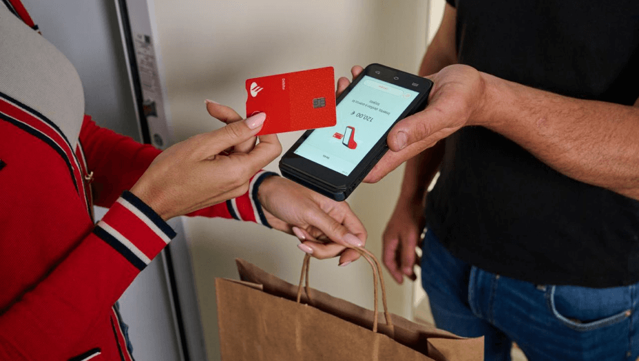 Transforma tu negocio con soluciones que te hacen llegar más lejos.